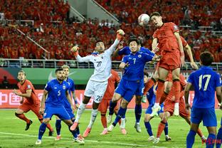 记者：国足与新加坡的比赛没什么悬念，新帅第一场多数打的不错